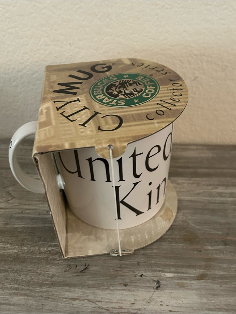 New 1994 Starbucks United Kingdom
Ceramic Mug collectible